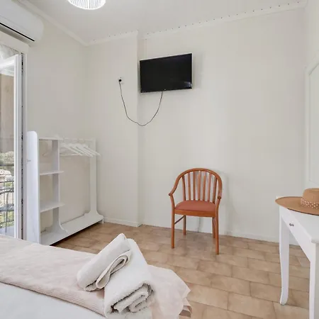 M6 Apartment